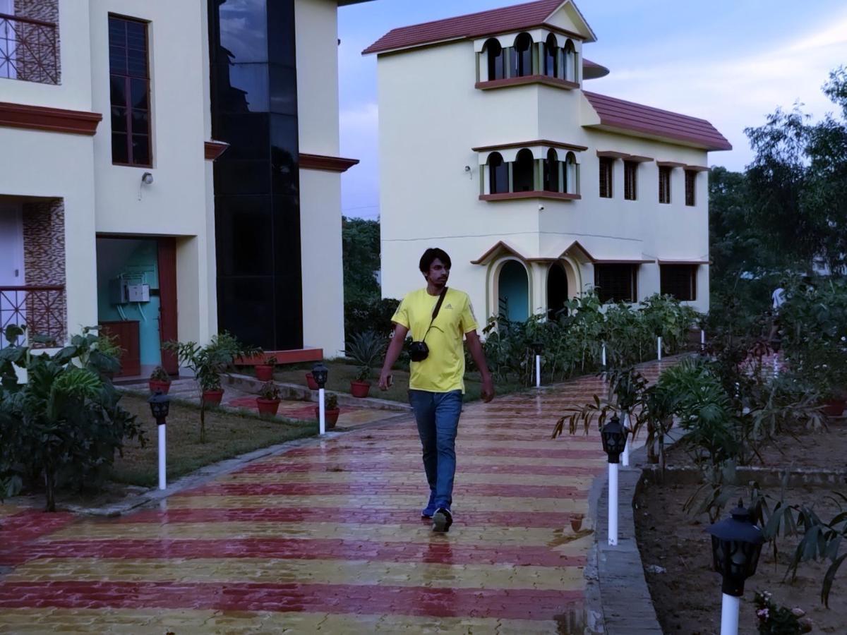 Mayabon Resort Bolpur Shānti Niketan Exteriör bild