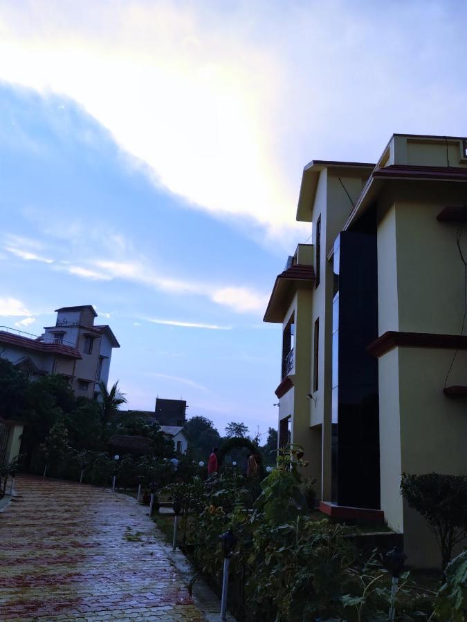 Mayabon Resort Bolpur Shānti Niketan Exteriör bild