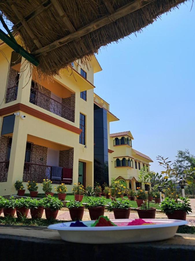 Mayabon Resort Bolpur Shānti Niketan Exteriör bild